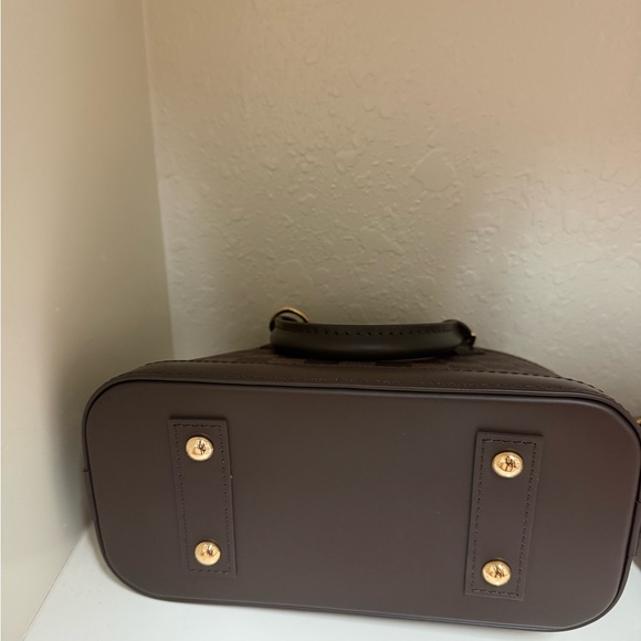 Brown checkered Bag - flash sale price is firm - Picture 4 of 5